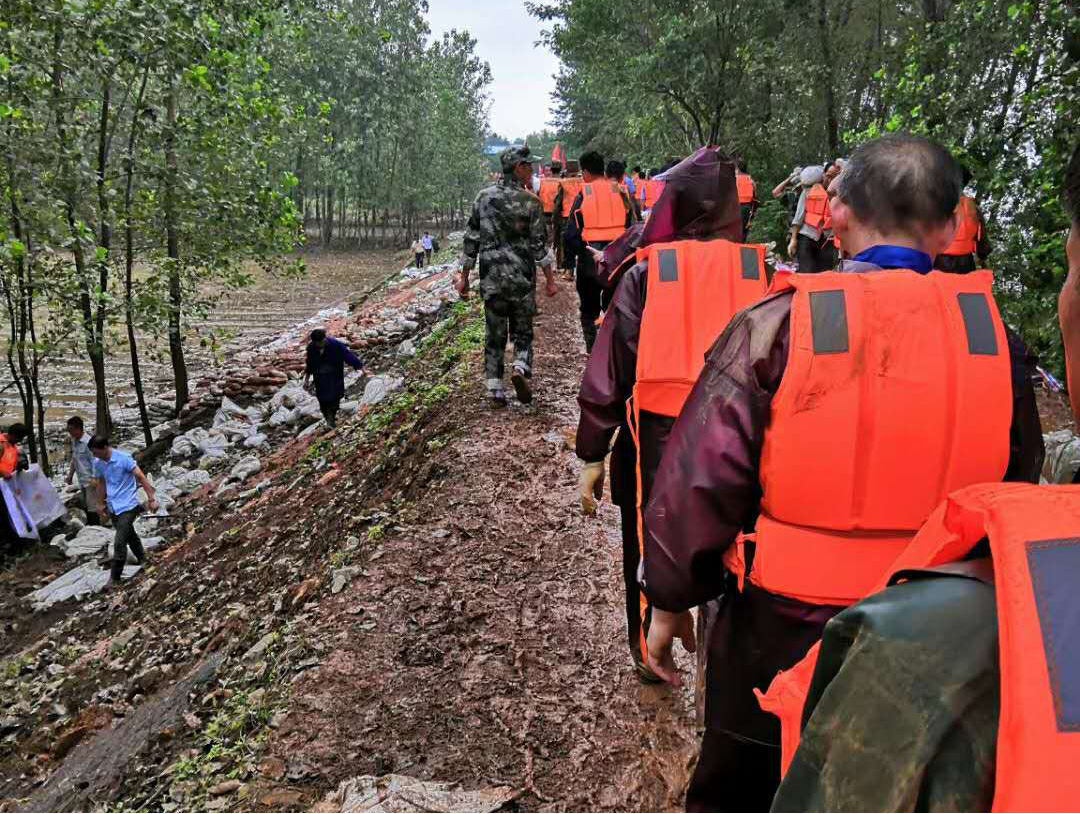 20200713：lehu乐虎安达突击队防汛抢险照片 (7).png